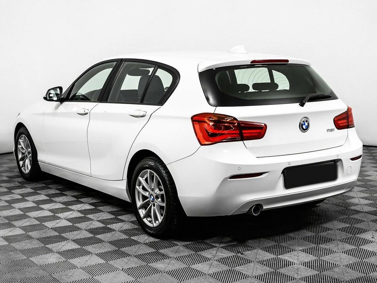 BMW 1 серии 118i, 2018 Фото №7