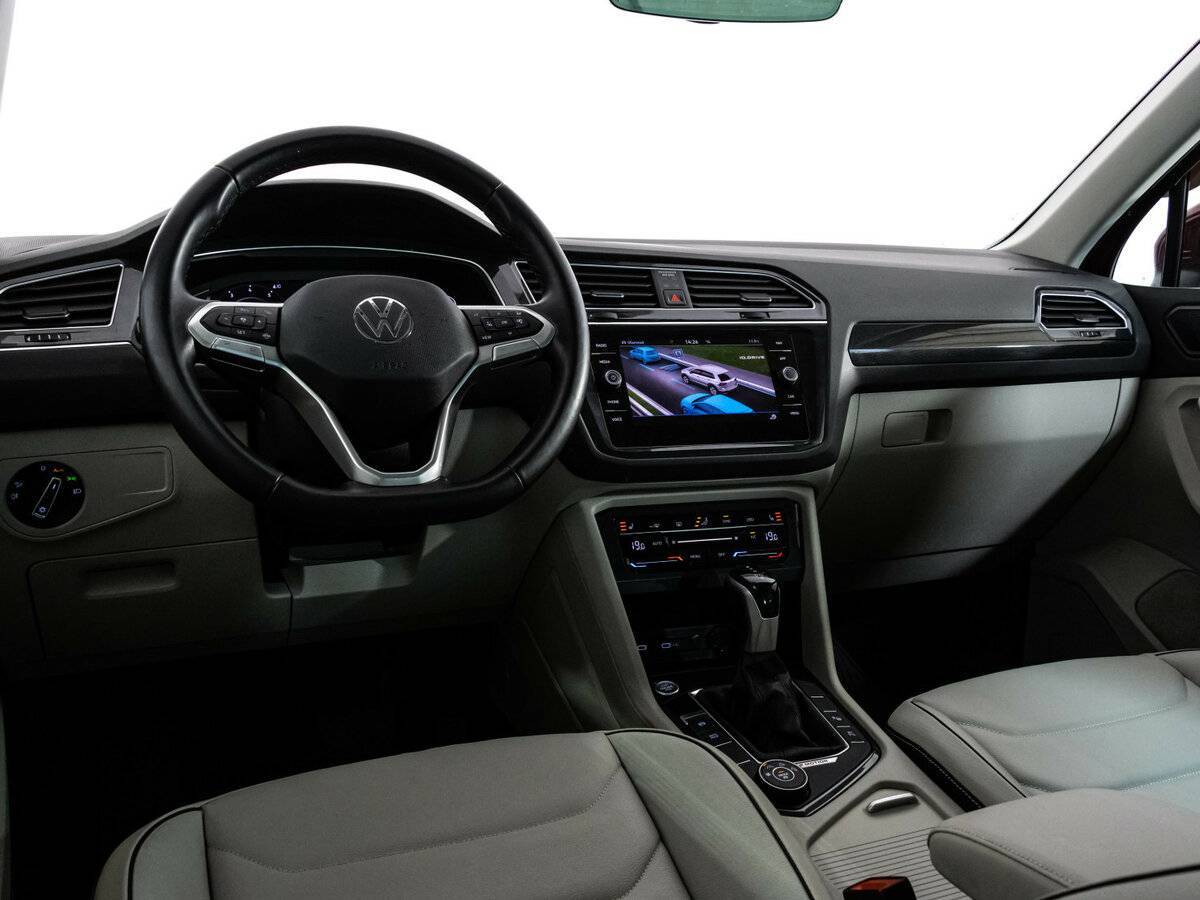 Volkswagen Tiguan, 2020 Фото №9