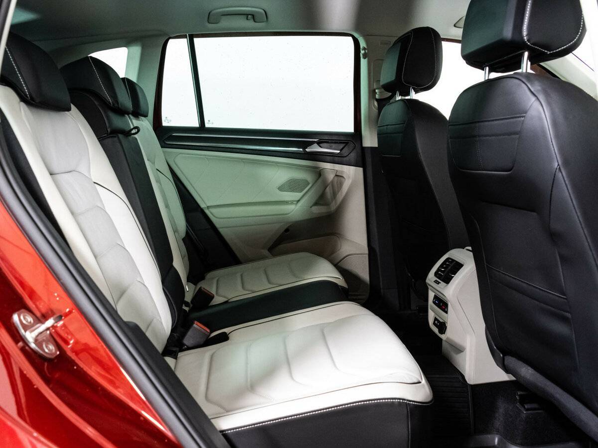 Volkswagen Tiguan, 2020 Фото №16