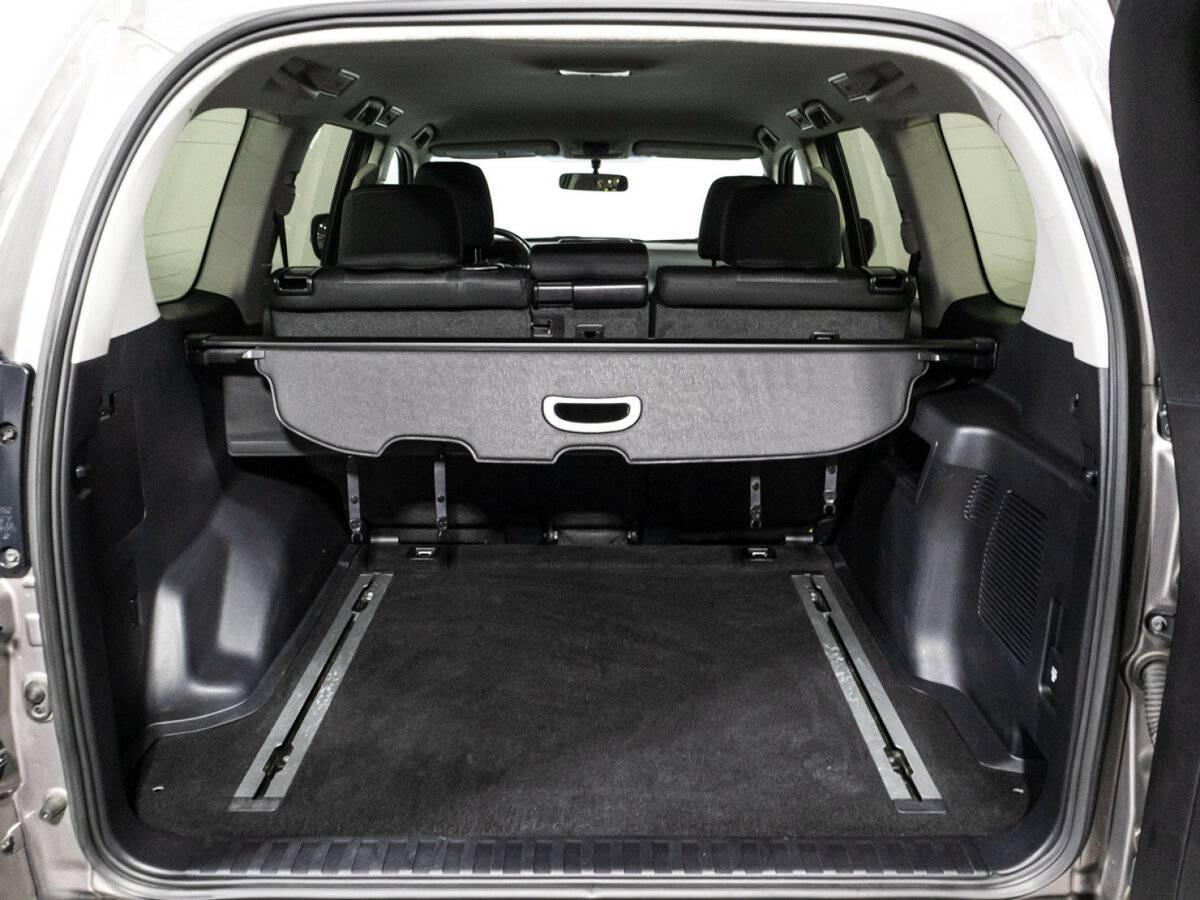 Toyota Land Cruiser Prado, 2020 Фото №15