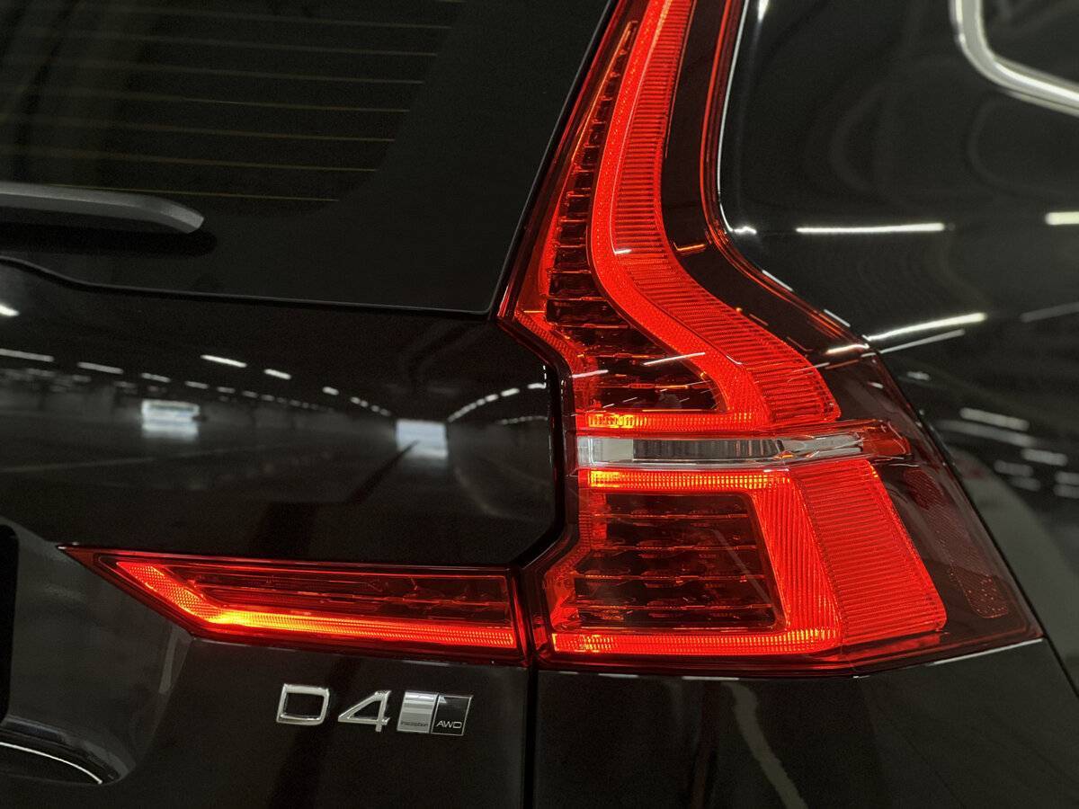 Volvo XC60, 2018 Фото №9