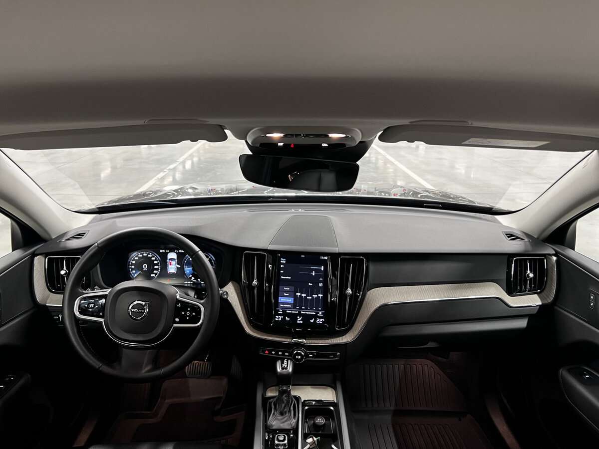 Volvo XC60, 2018 Фото №14