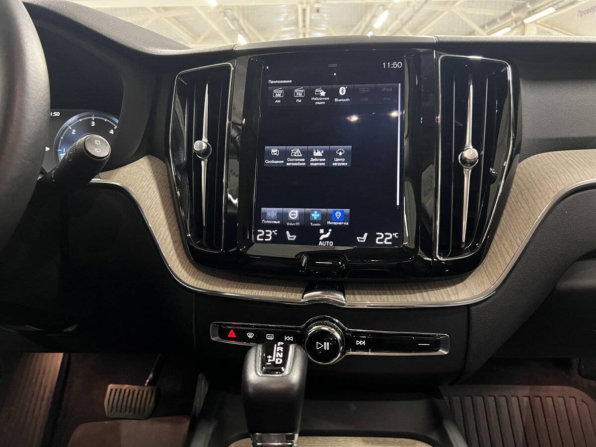 Volvo XC60, 2018 Фото №15