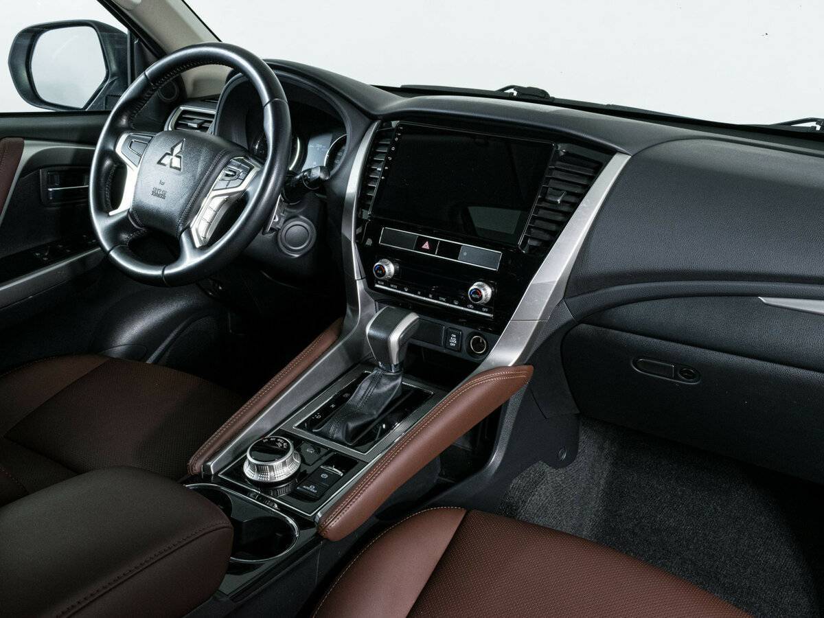 Mitsubishi Pajero Sport, 2020 - 66 000 км. | Фото №7