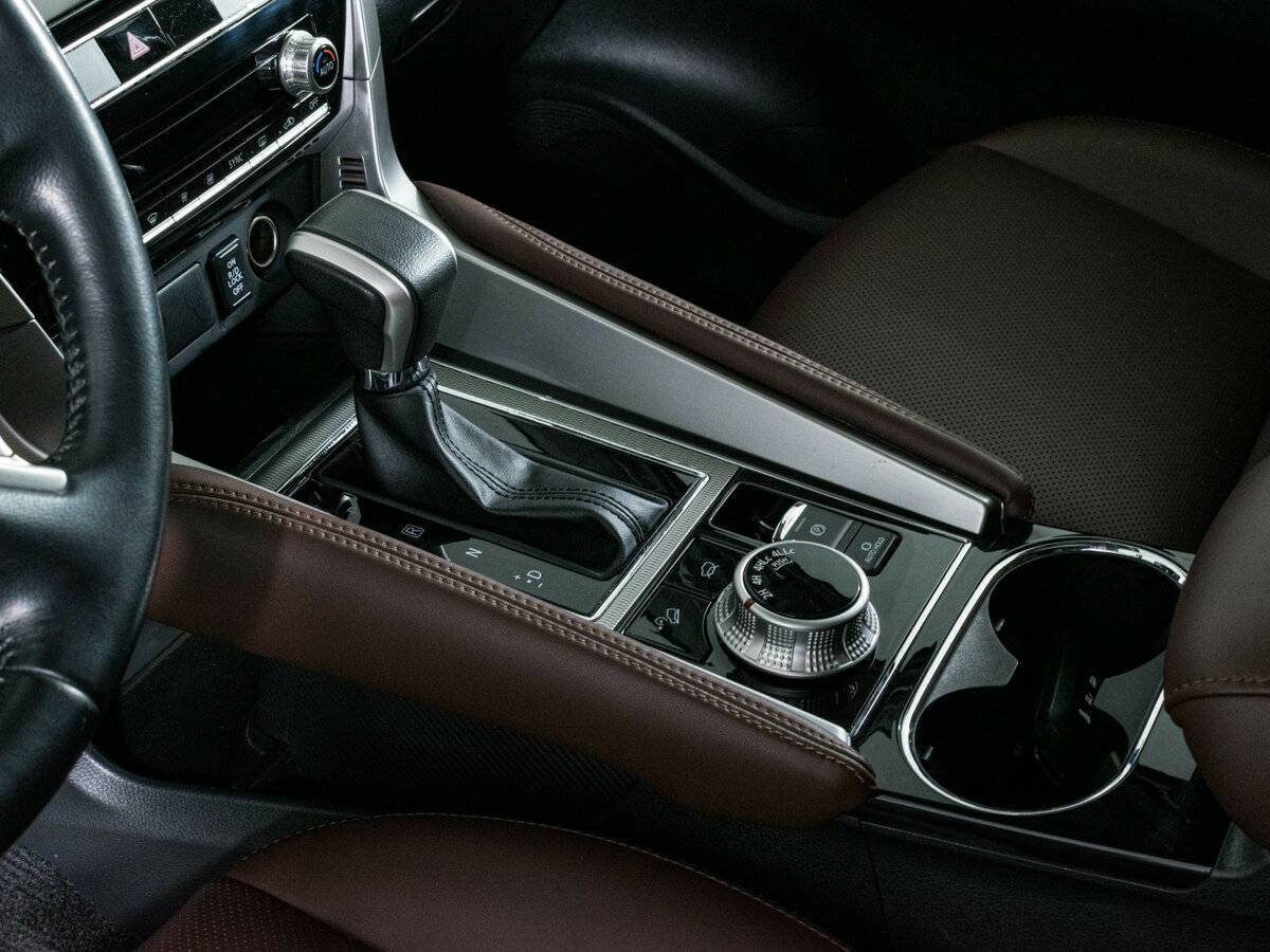 Mitsubishi Pajero Sport, 2020 Фото №14