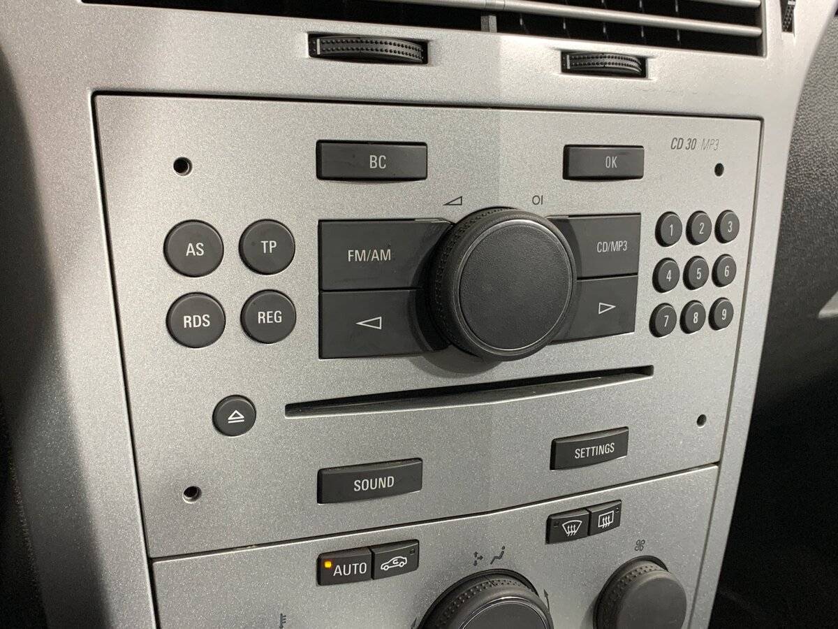 Opel Astra, 2010 Фото №15