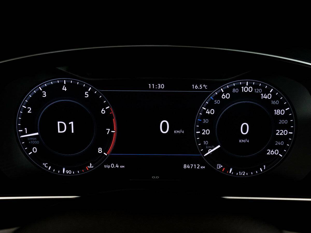 Volkswagen Tiguan, 2018 Фото №21