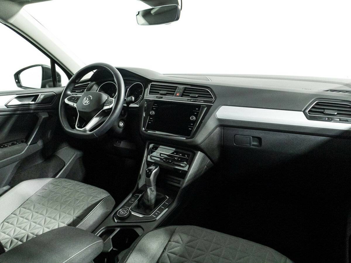 Volkswagen Tiguan, 2021 Фото №9
