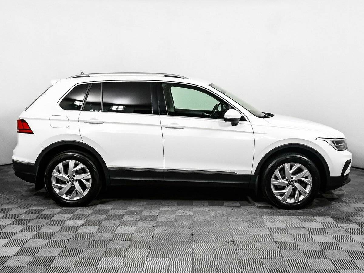 Volkswagen Tiguan, 2021 - 63 779 км. | Фото №4