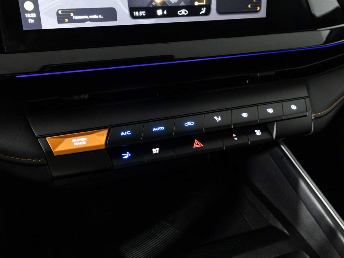 Changan UNI-V, 2023 Фото №22