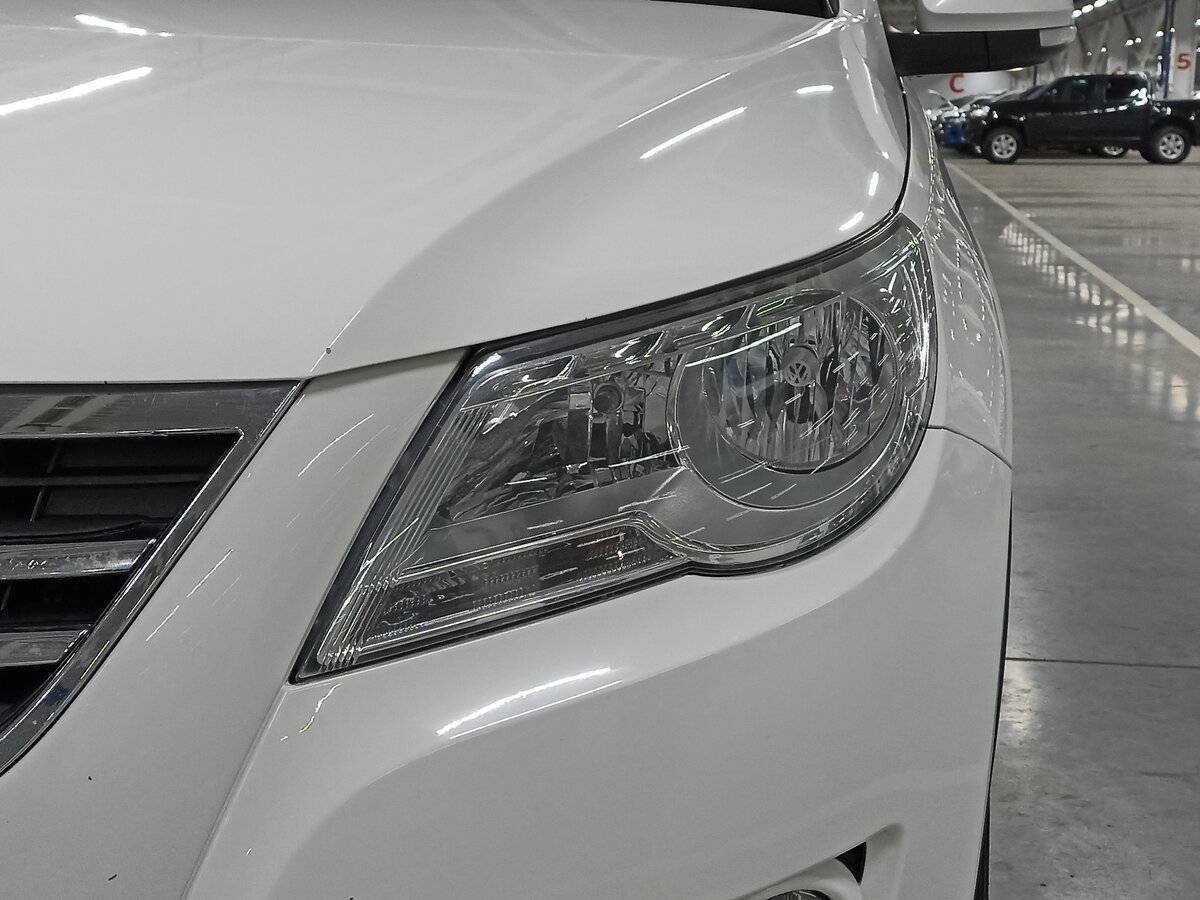 Volkswagen Tiguan, 2010 Фото №17