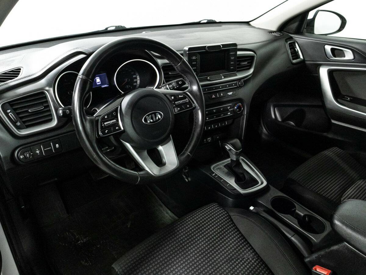 Kia Ceed, 2019 Фото №11