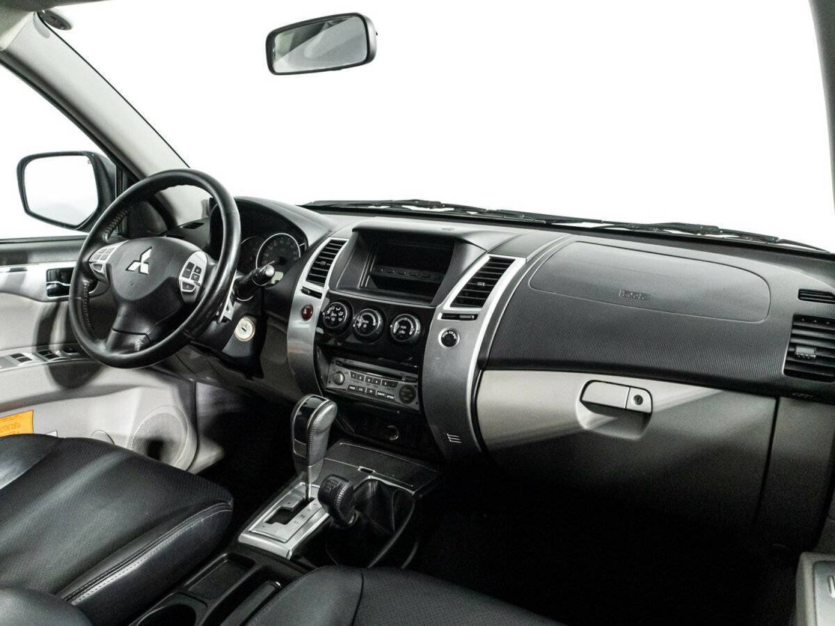 Mitsubishi Pajero Sport, 2011 Фото №9