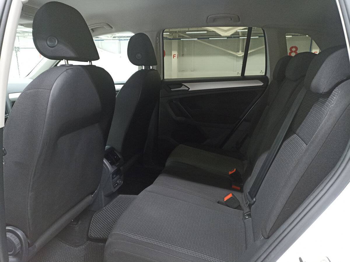 Volkswagen Tiguan, 2019 Фото №12