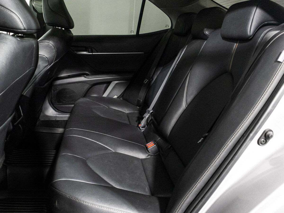 Toyota Camry, 2022 Фото №10