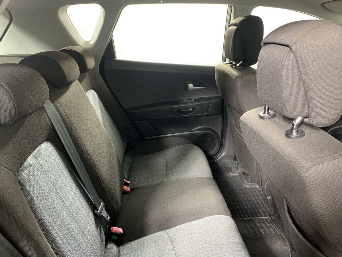 Kia Ceed, 2010 Фото №18