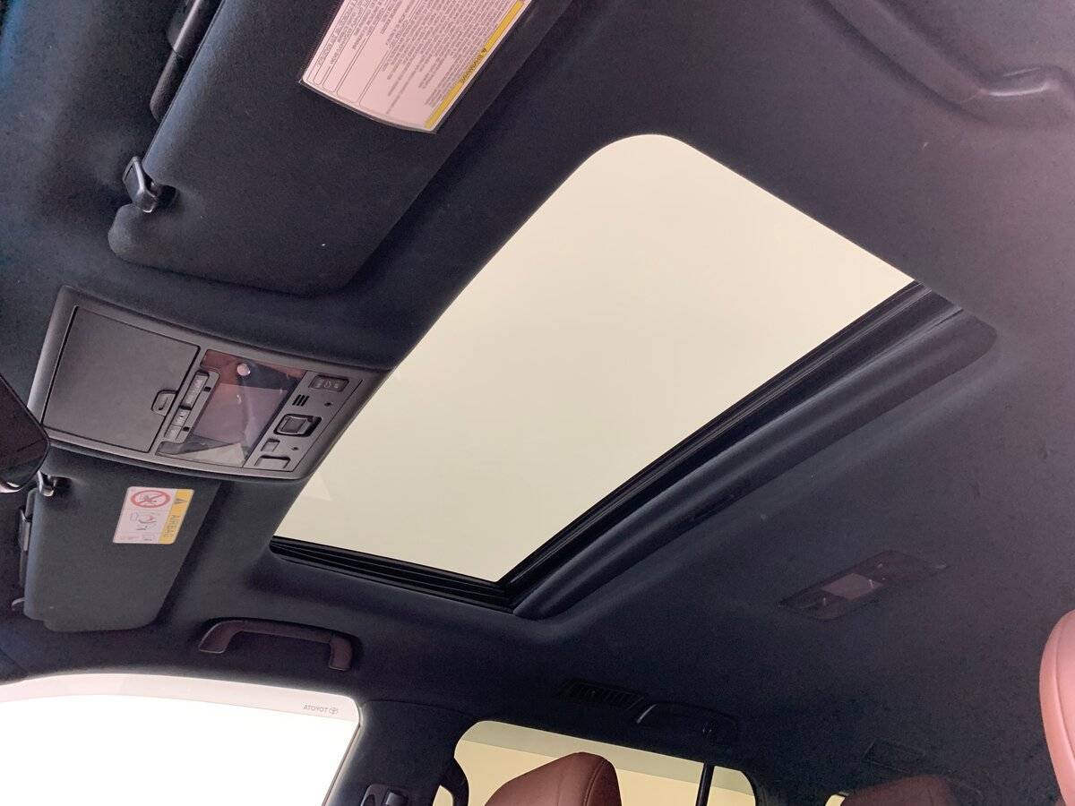 Toyota Land Cruiser, 2020 Фото №19