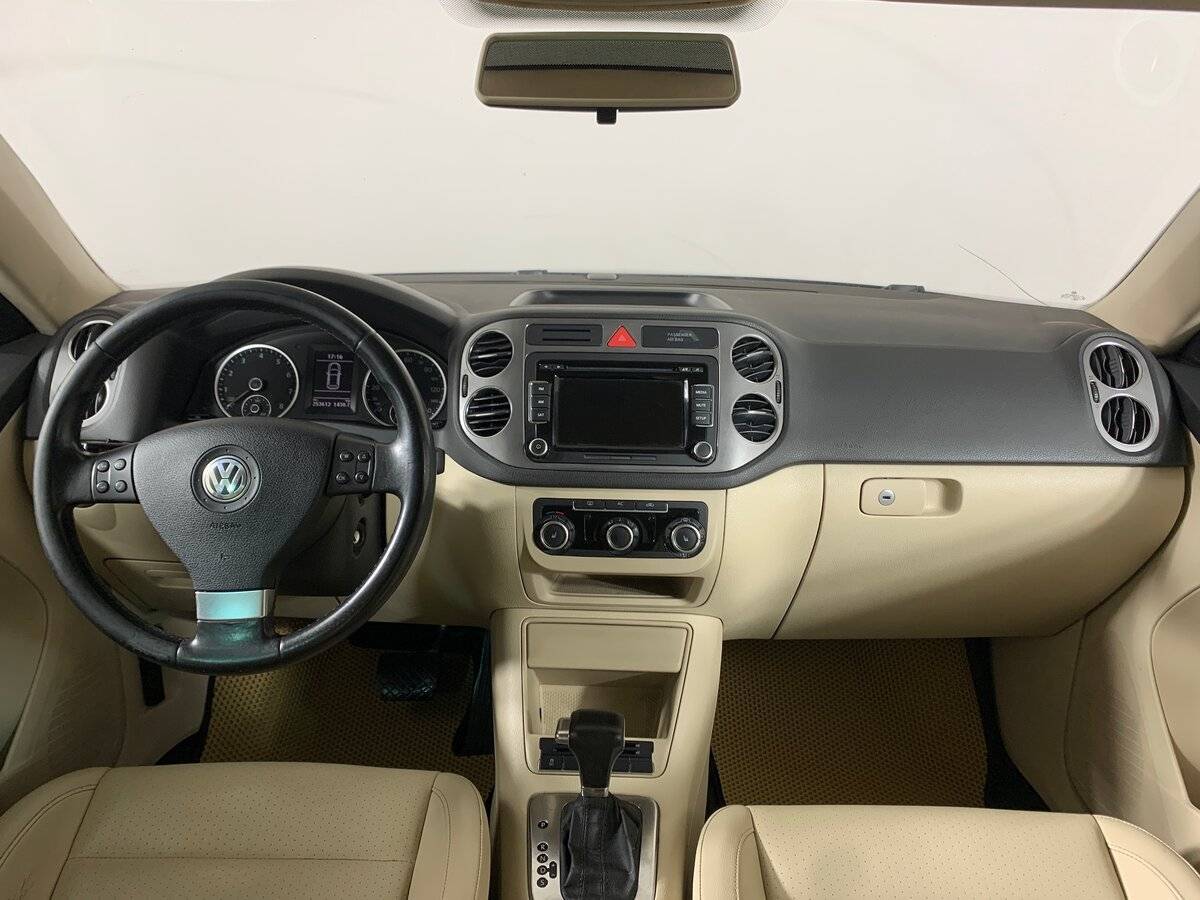 Volkswagen Tiguan, 2010 Фото №12