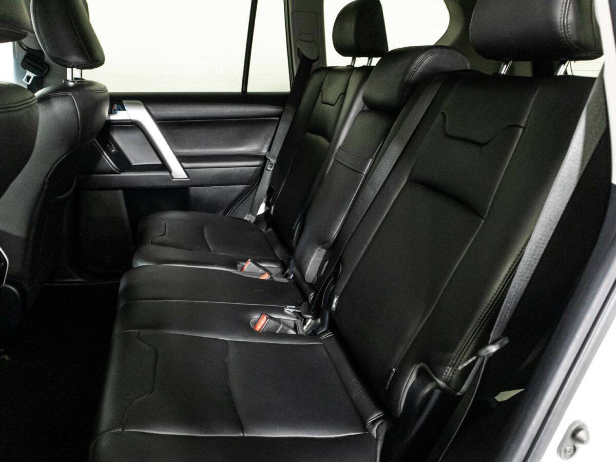 Toyota Land Cruiser Prado, 2019 Фото №10