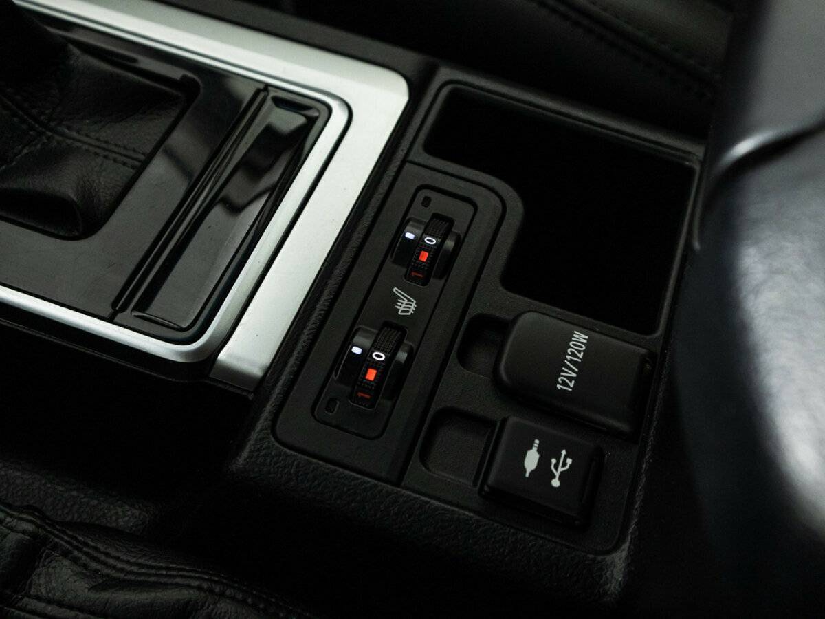 Toyota Land Cruiser Prado, 2019 Фото №21