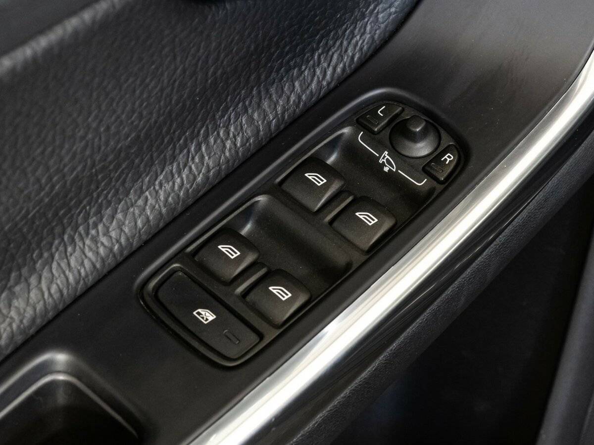 Volvo S60, 2011 Фото №16