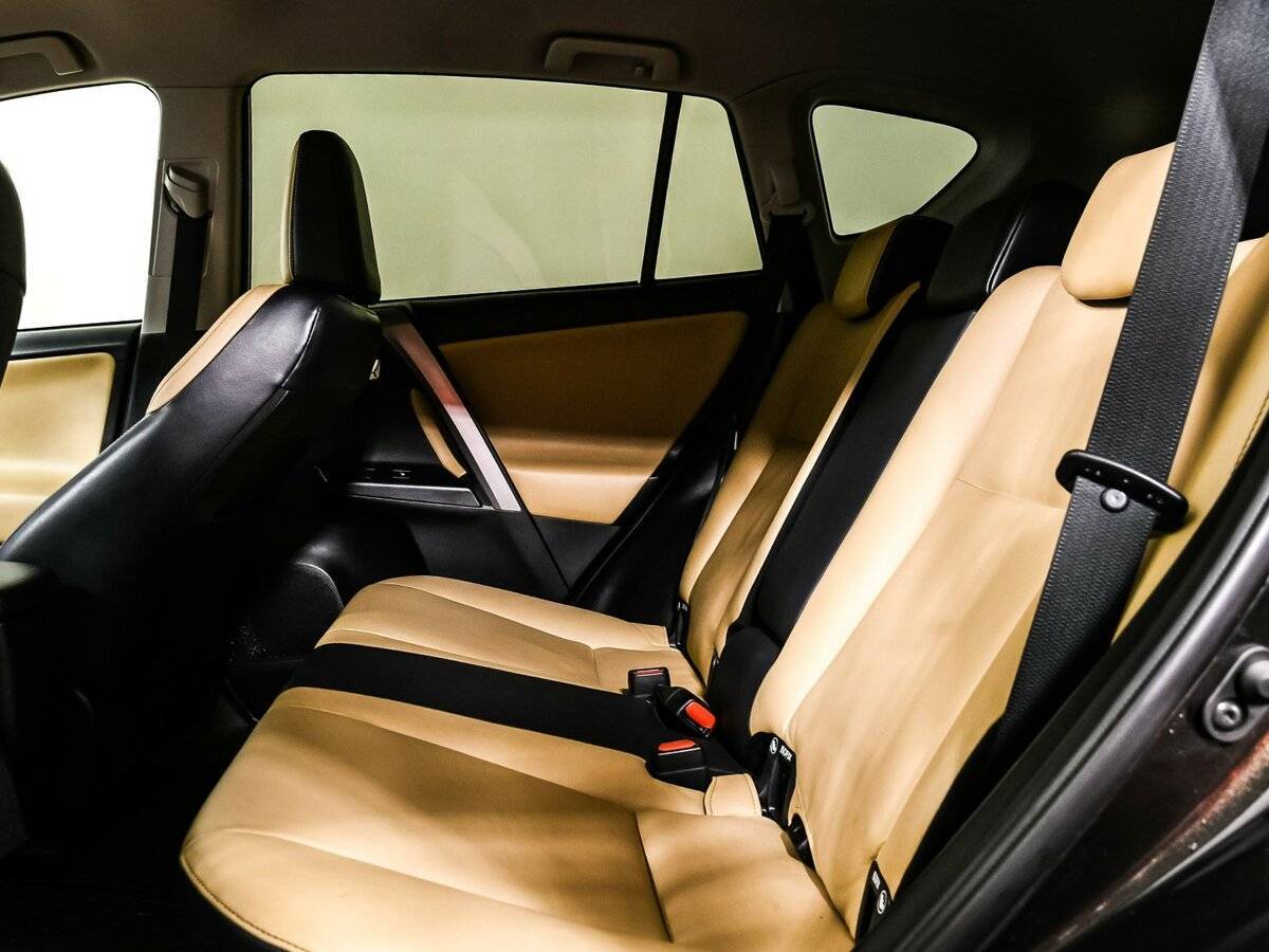 Toyota RAV4, 2015 Фото №12