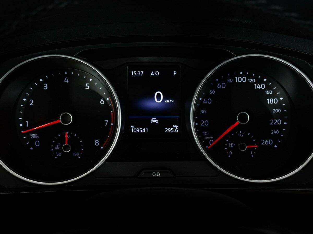 Volkswagen Tiguan, 2021 Фото №16