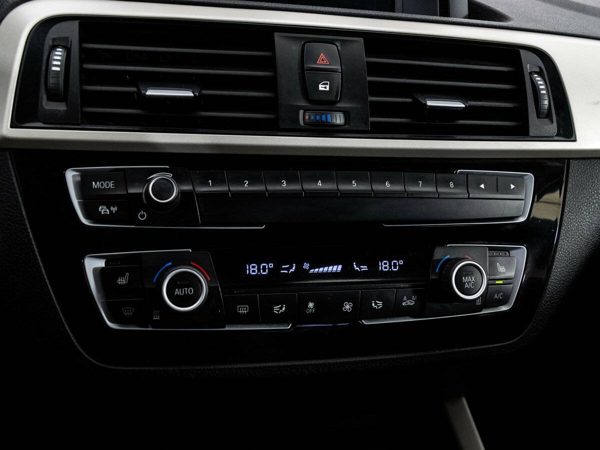 BMW 1 серии 118i, 2017 Фото №16