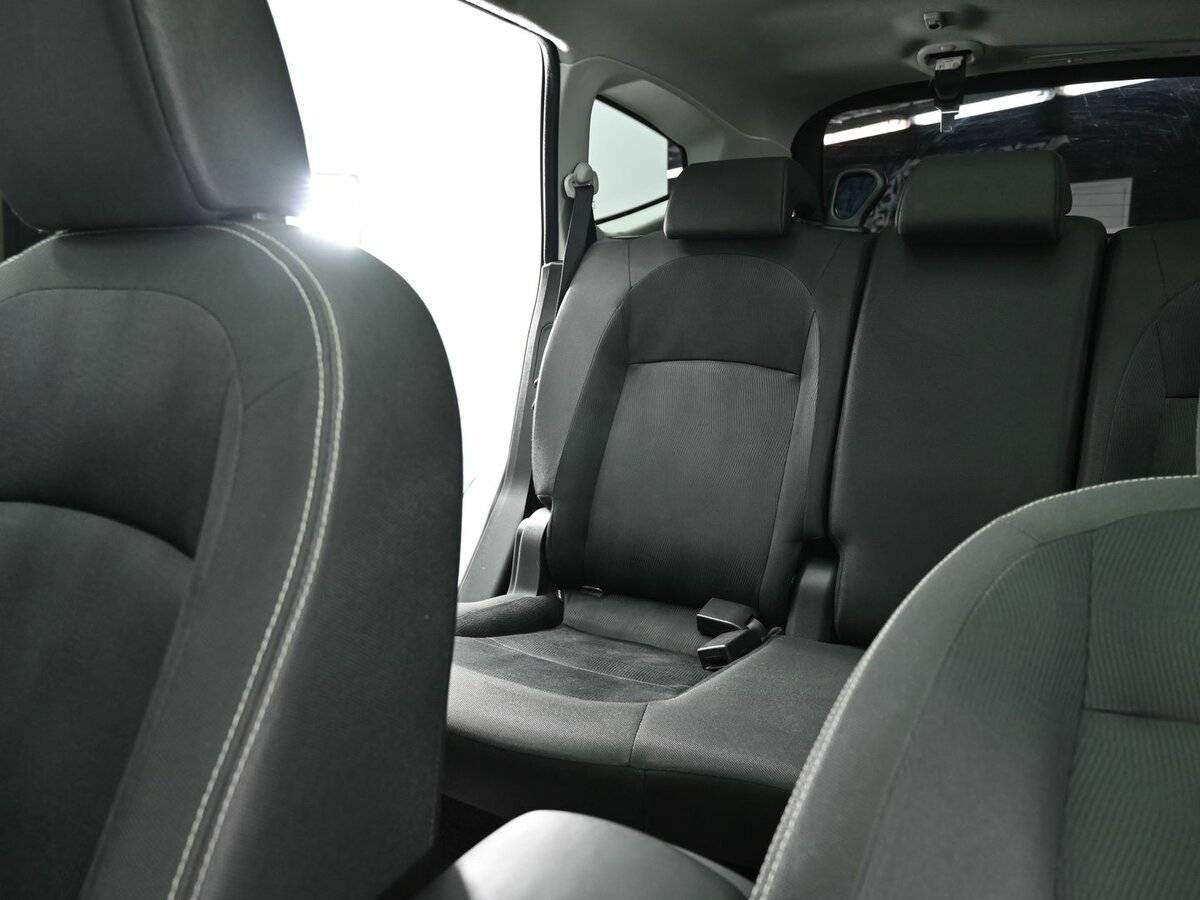 Nissan Qashqai+2, 2010 Фото №13