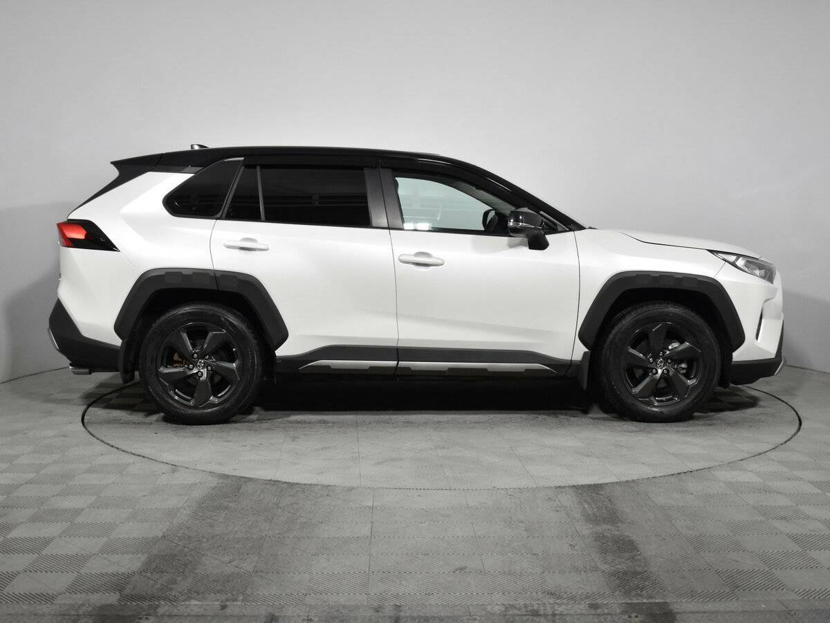 Toyota RAV4, 2022 - 4 323 км. | Фото №4