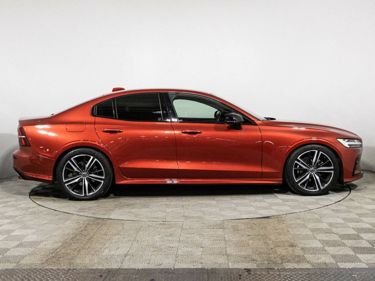 Volvo S60, 2019 - 28 984 км. | Фото №4