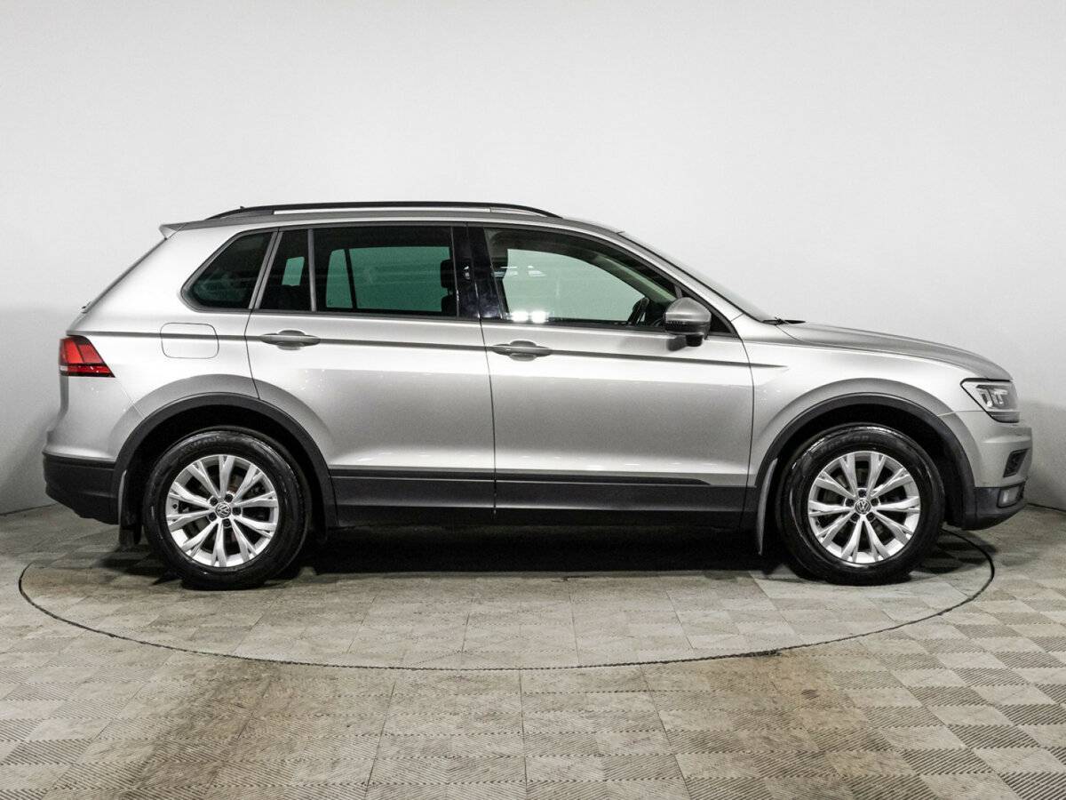 Volkswagen Tiguan, 2019 Фото №4