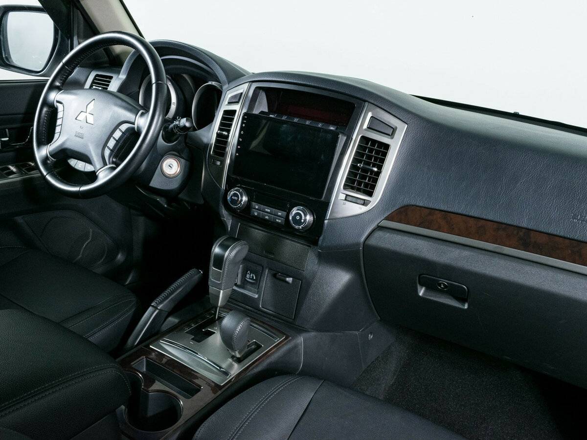 Mitsubishi Pajero, 2021 Фото №10