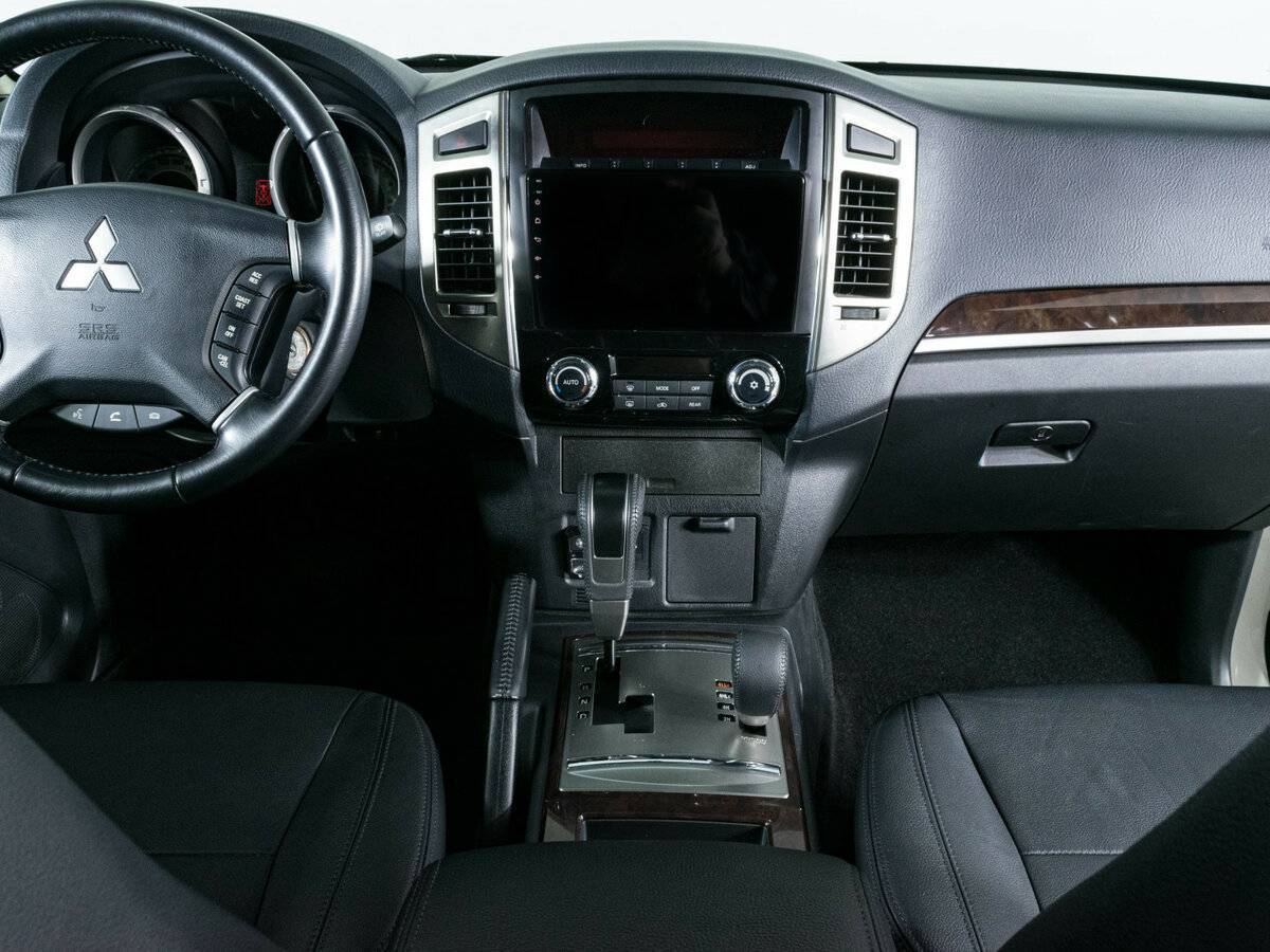 Mitsubishi Pajero, 2021 Фото №11