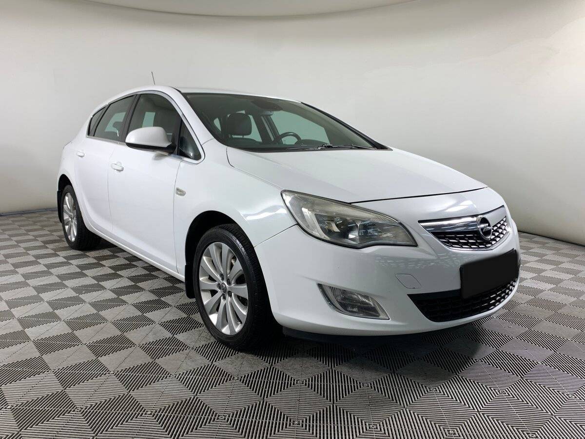 Opel Astra, 2011 - 131 254 км. | Фото №3