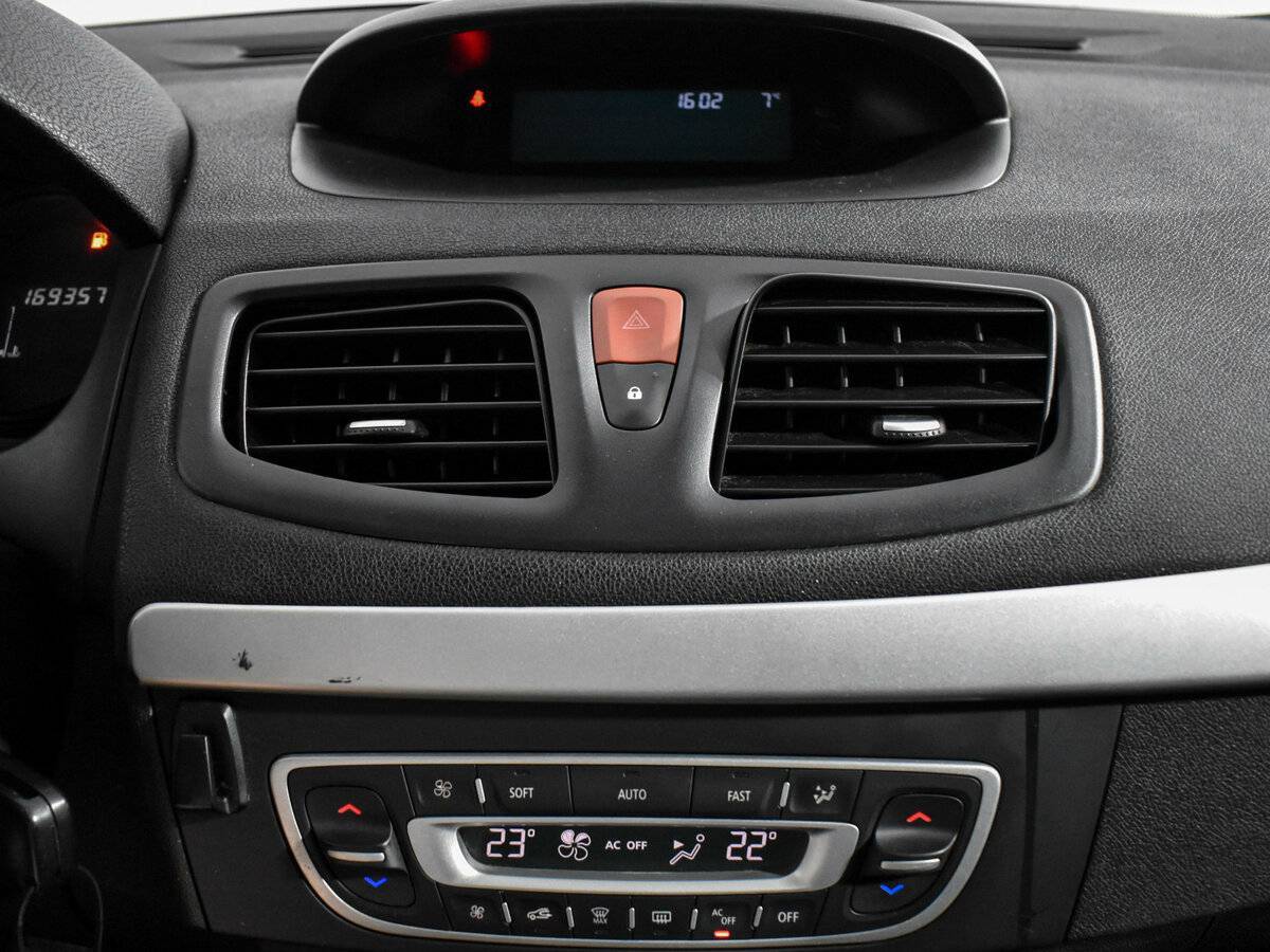 Renault Megane, 2010 Фото №15