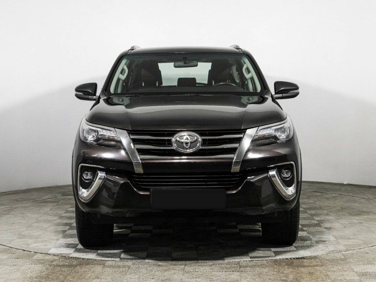Toyota Fortuner, 2017 - 72 296 км. | Фото №2
