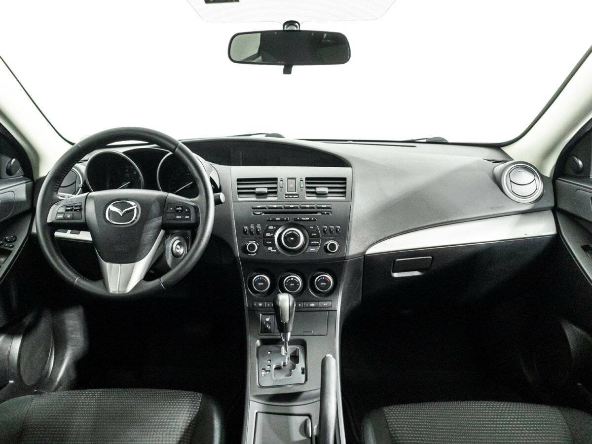 Mazda 3, 2011 Фото №12