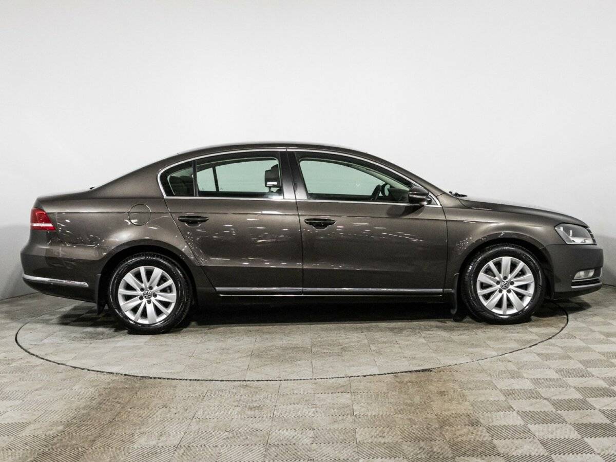 Volkswagen Passat, 2011 Фото №4