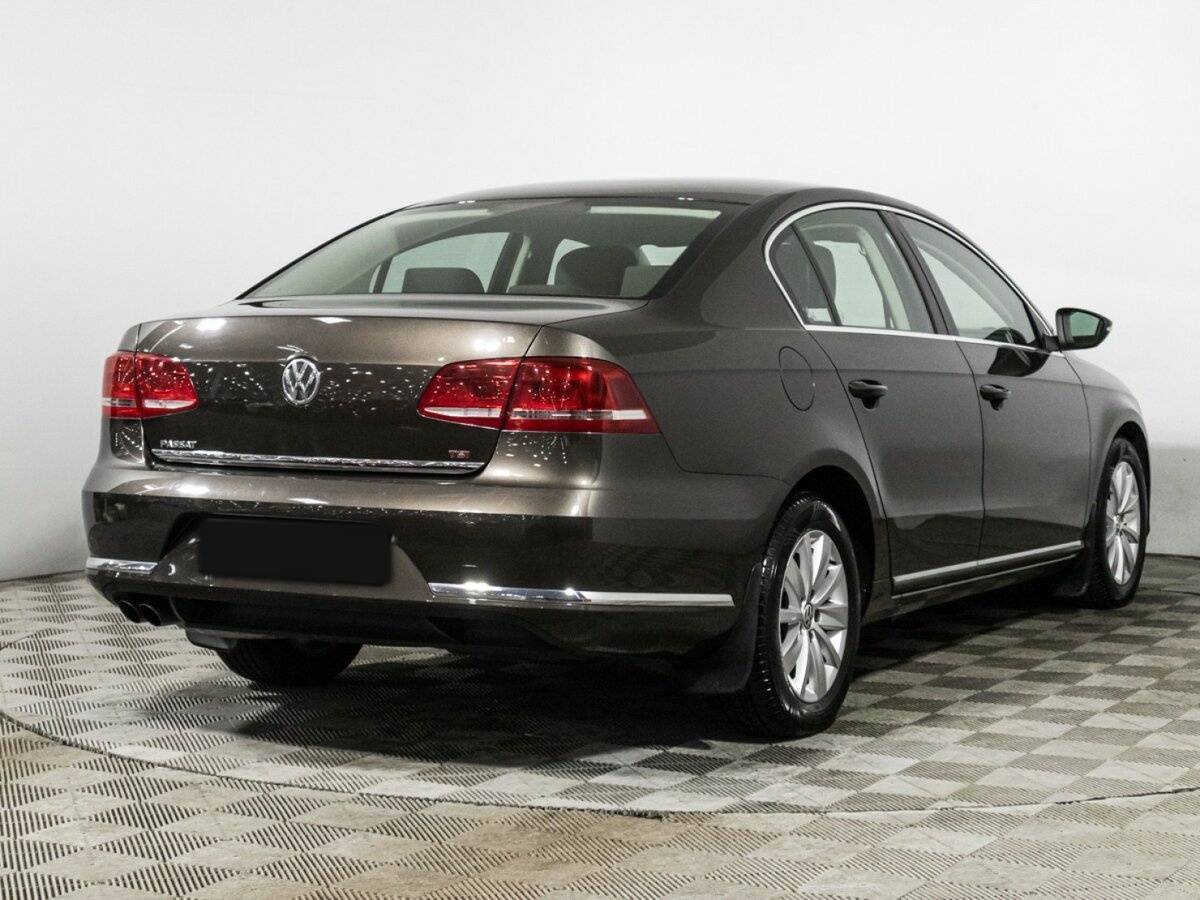 Volkswagen Passat, 2011 Фото №5