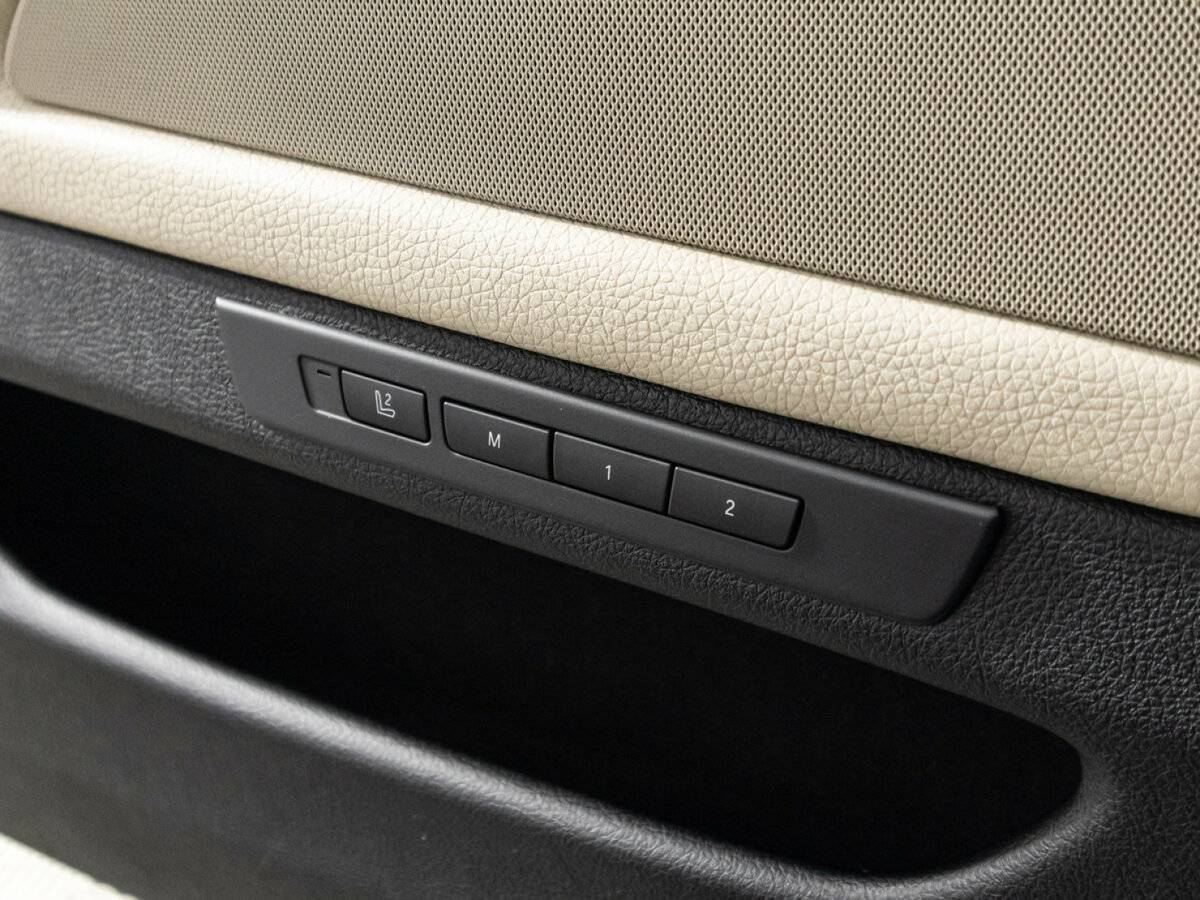 BMW 5 серии 530d xDrive, 2016 Фото №18