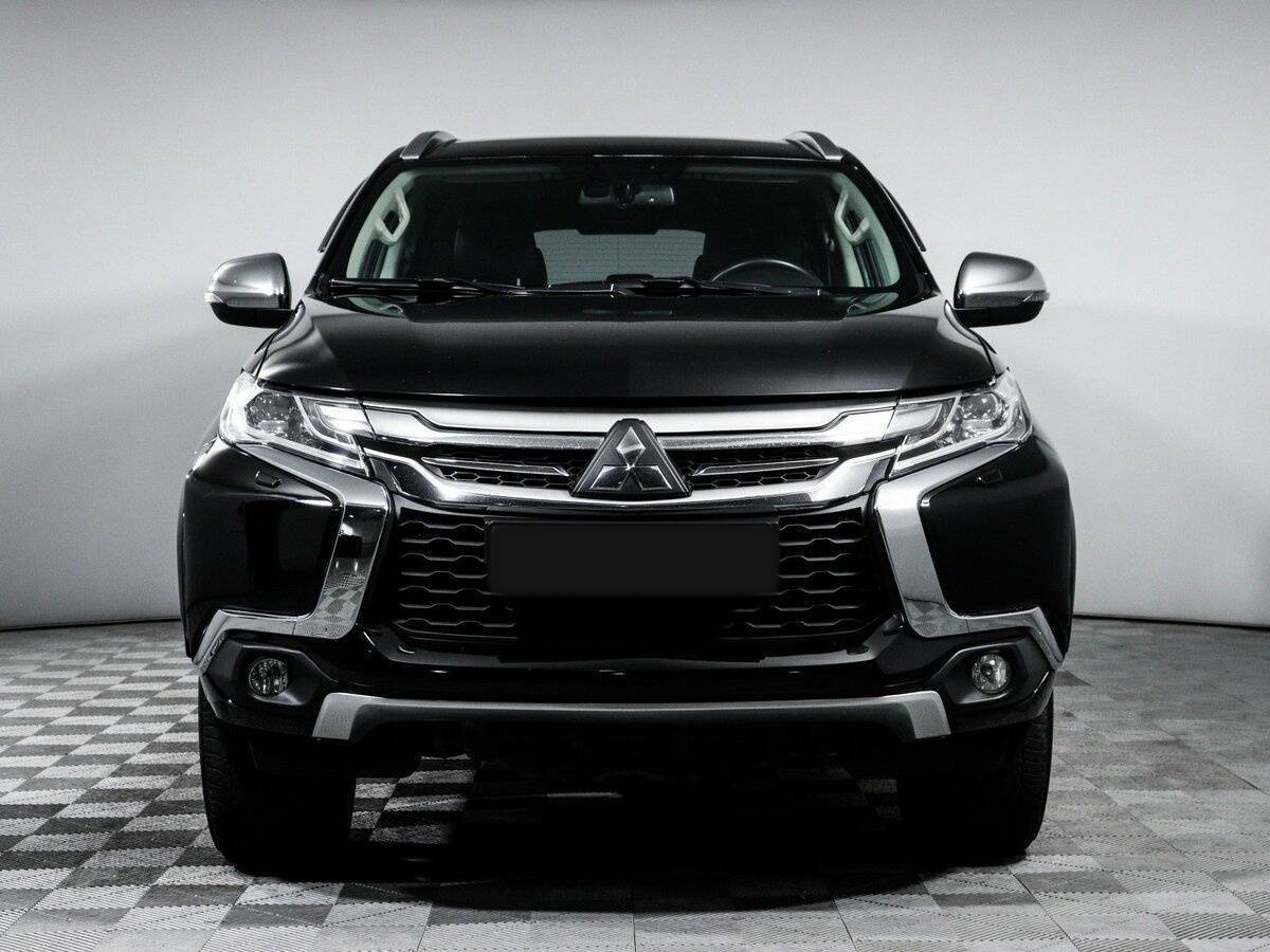Mitsubishi Pajero Sport, 2020 Фото №2