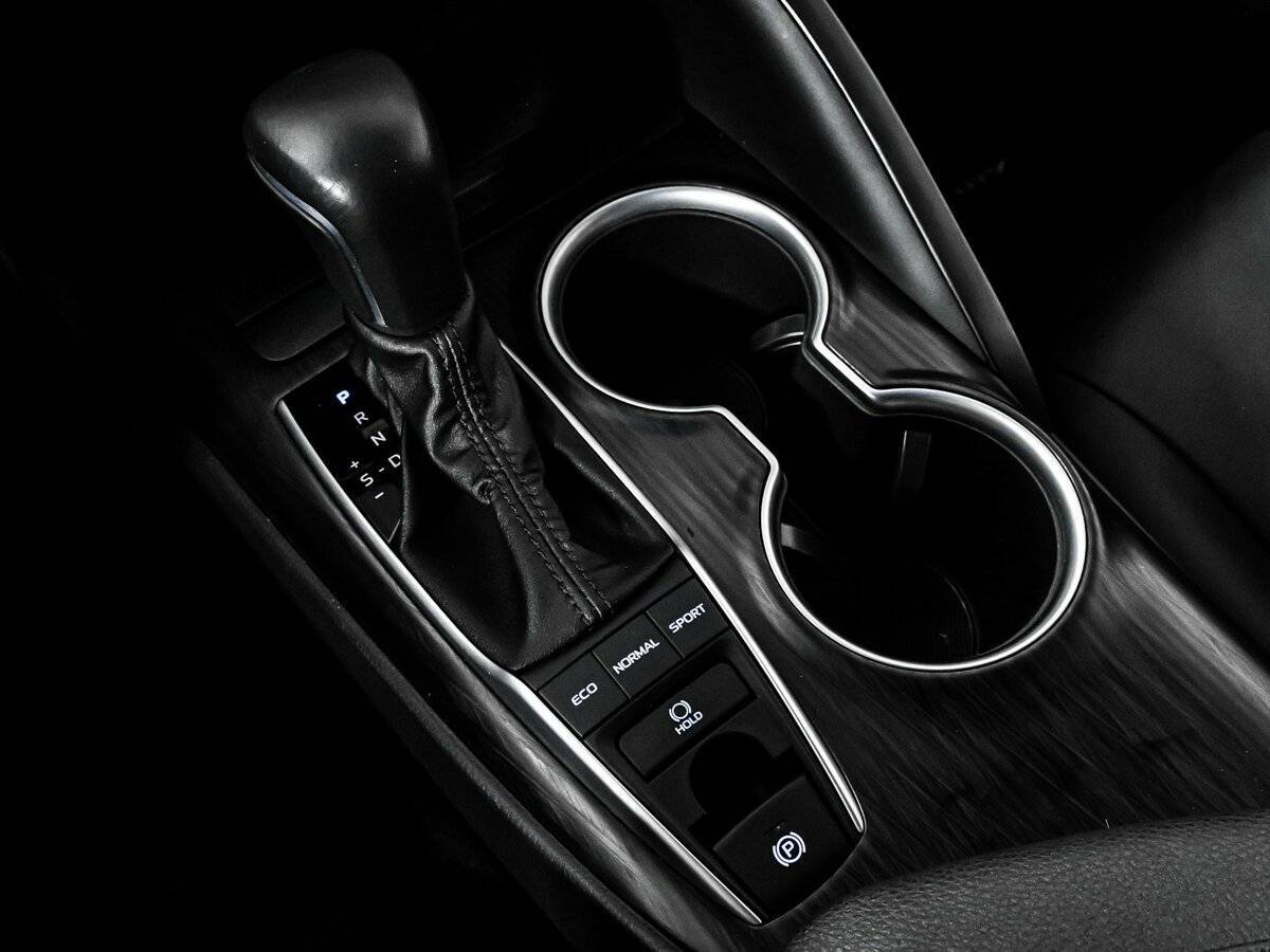 Toyota Camry, 2023 Фото №20