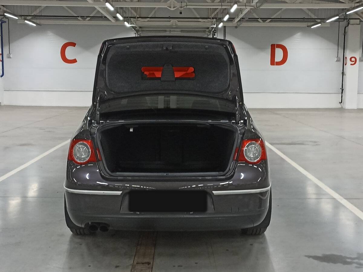 Volkswagen Passat, 2010 Фото №10