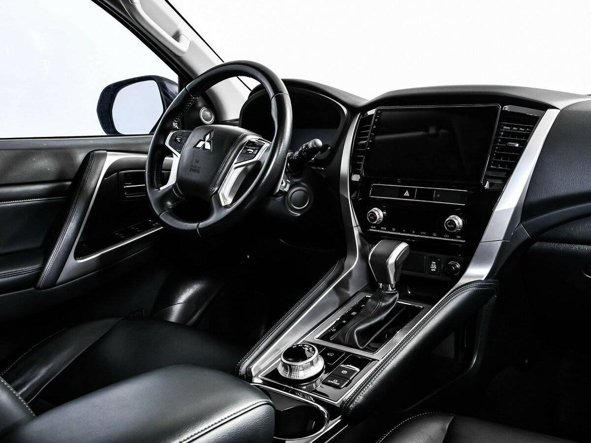 Mitsubishi Pajero Sport, 2020 Фото №9