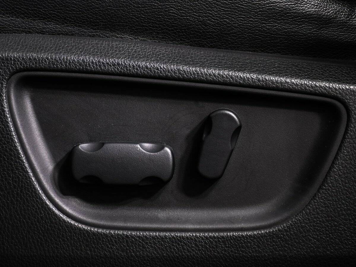 Mitsubishi Pajero Sport, 2020 Фото №18