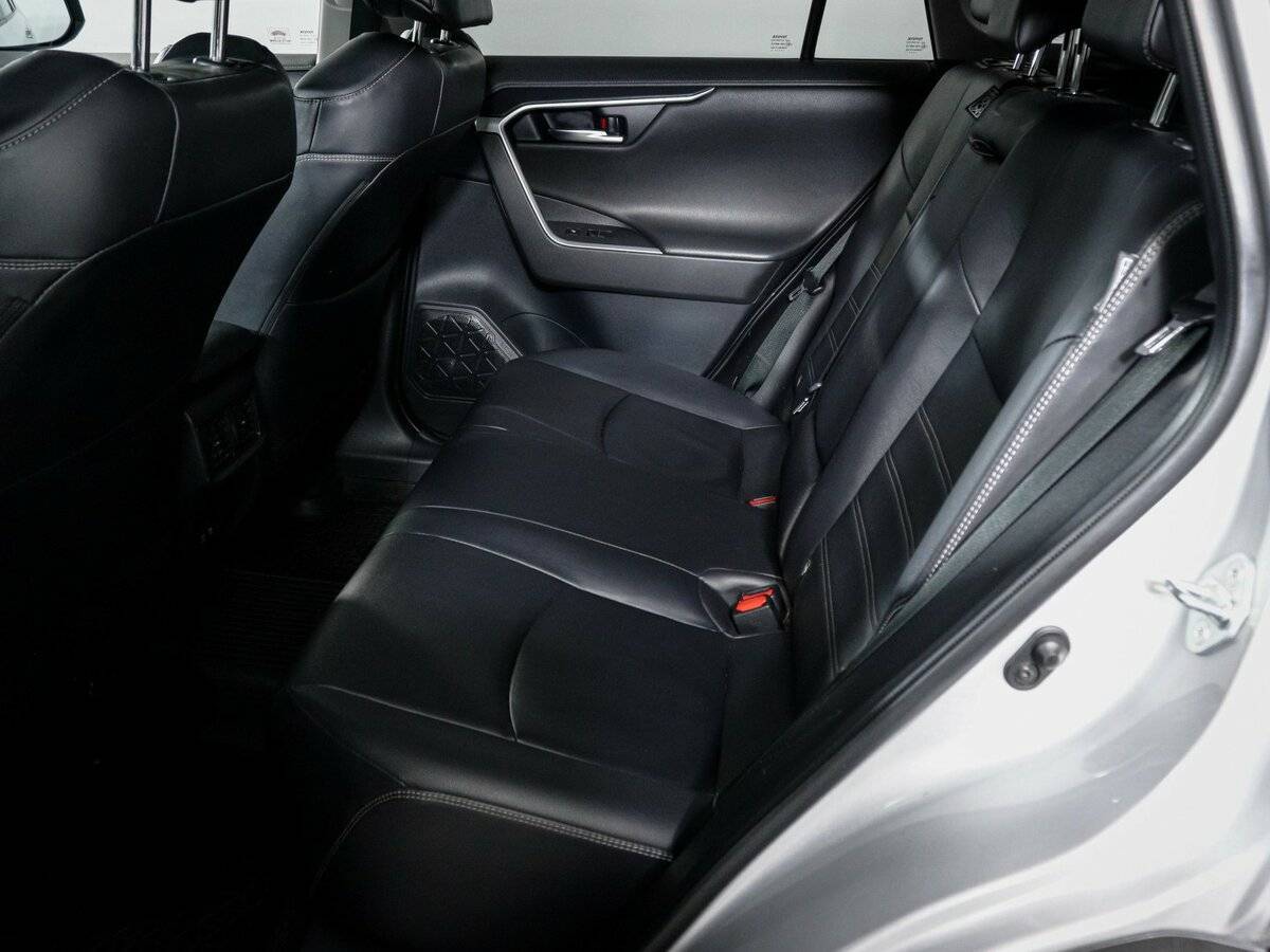 Toyota RAV4, 2021 Фото №10