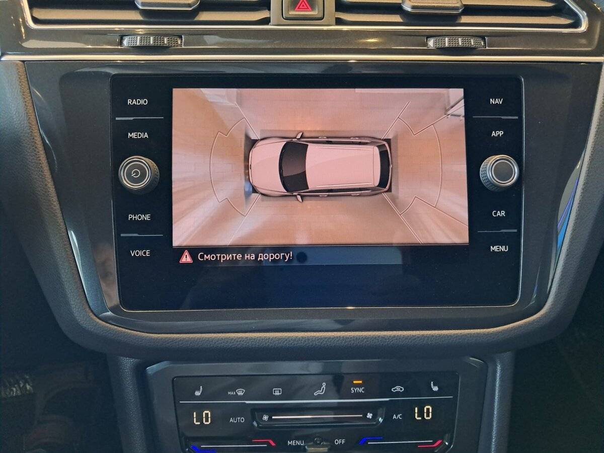 Volkswagen Tiguan, 2021 Фото №22