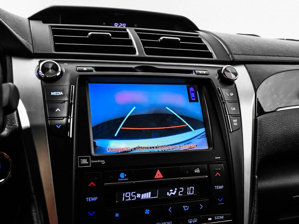 Toyota Camry VII (XV50) Рестайлинг, 2016 Фото №18