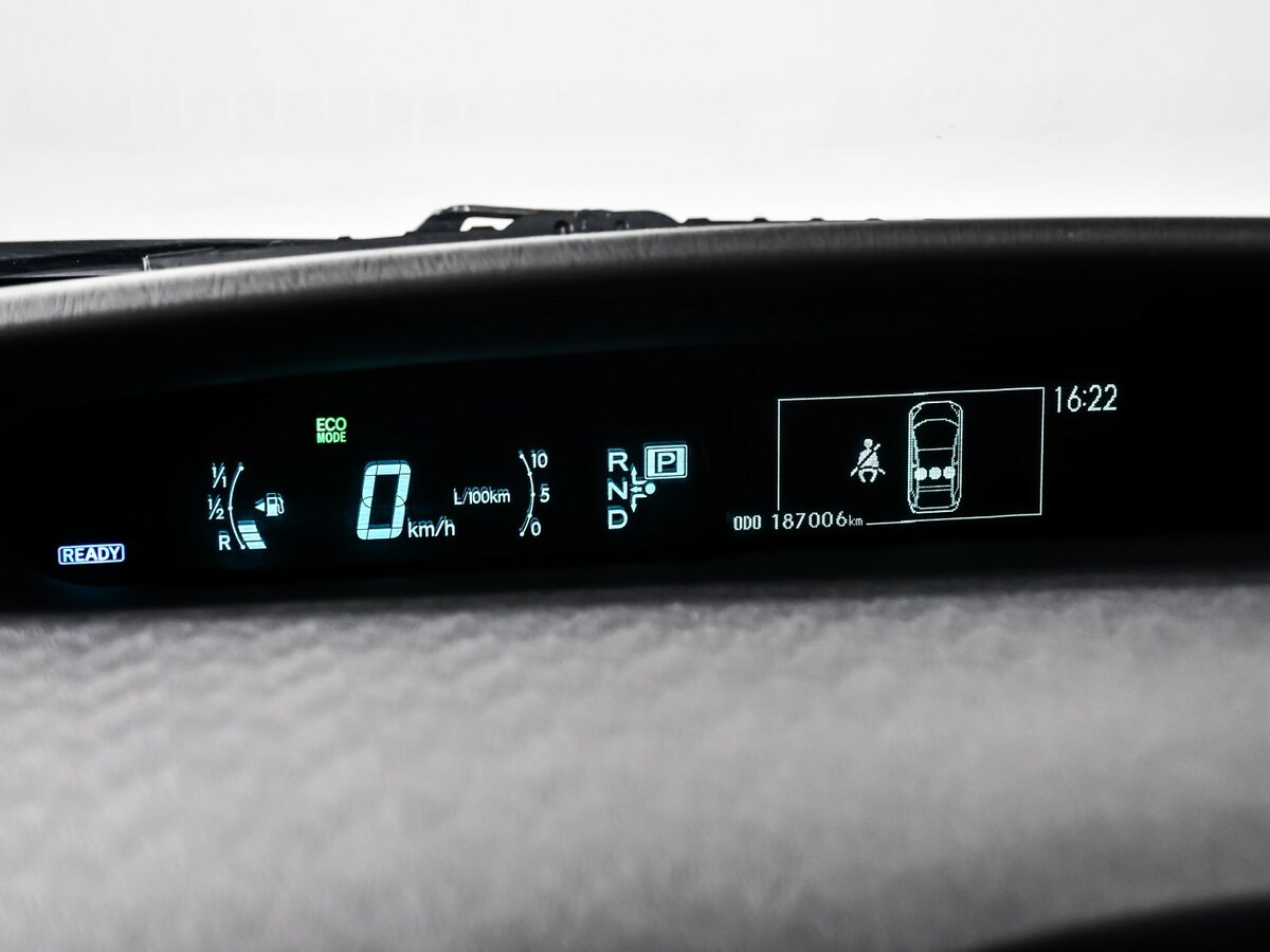Toyota Prius III (XW30), 2010 Фото №10